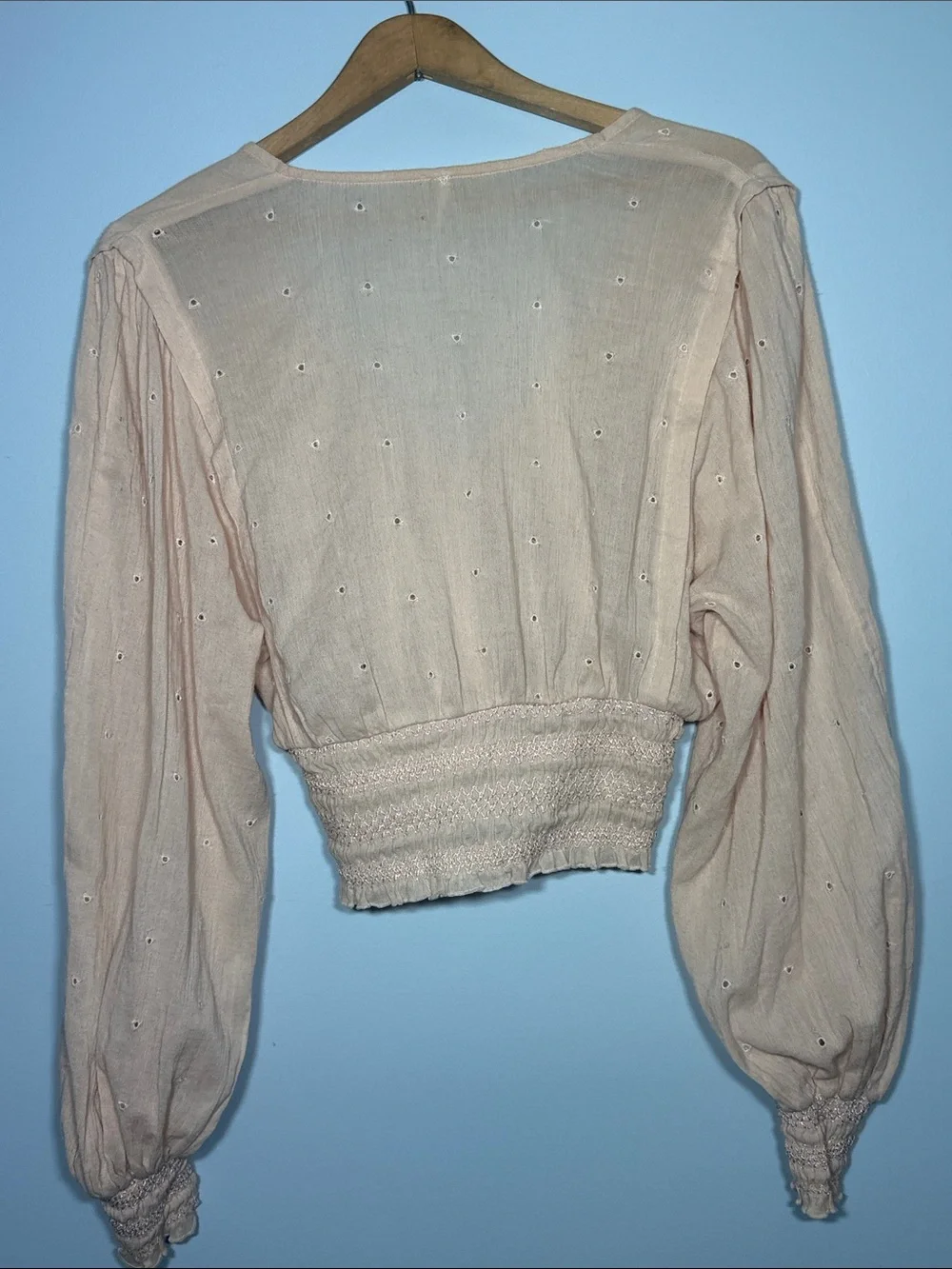 Free People Blush Pink Eyelet Smocked Waist Blouse Size Medium Feminine - Picture 2 of 8